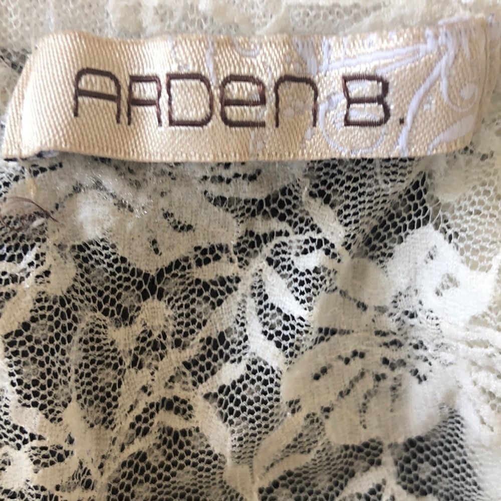 Arden B Top   - Picture 6 of 6